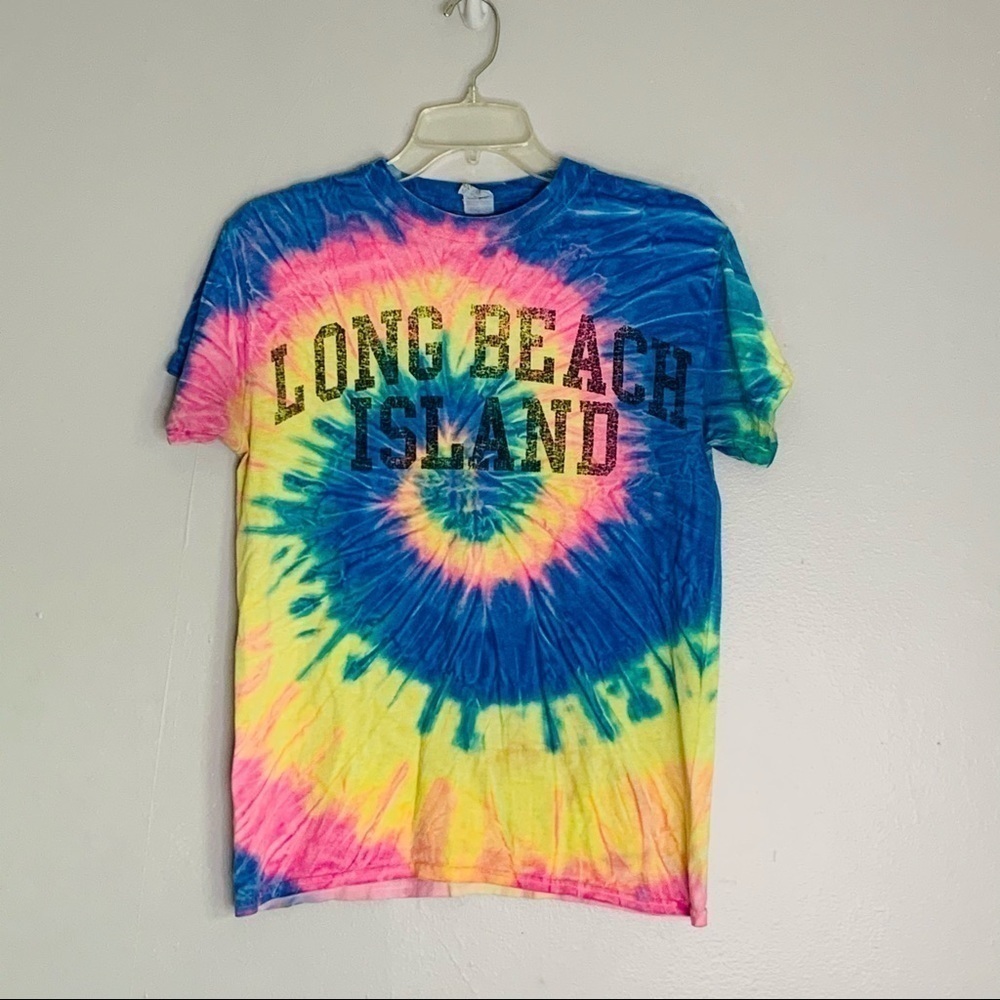 Long Beach Island swirl spiral rainbow tie dye T-shirt shirt sleeve